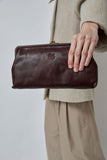 Il Bisonte Classic Clutch in Café